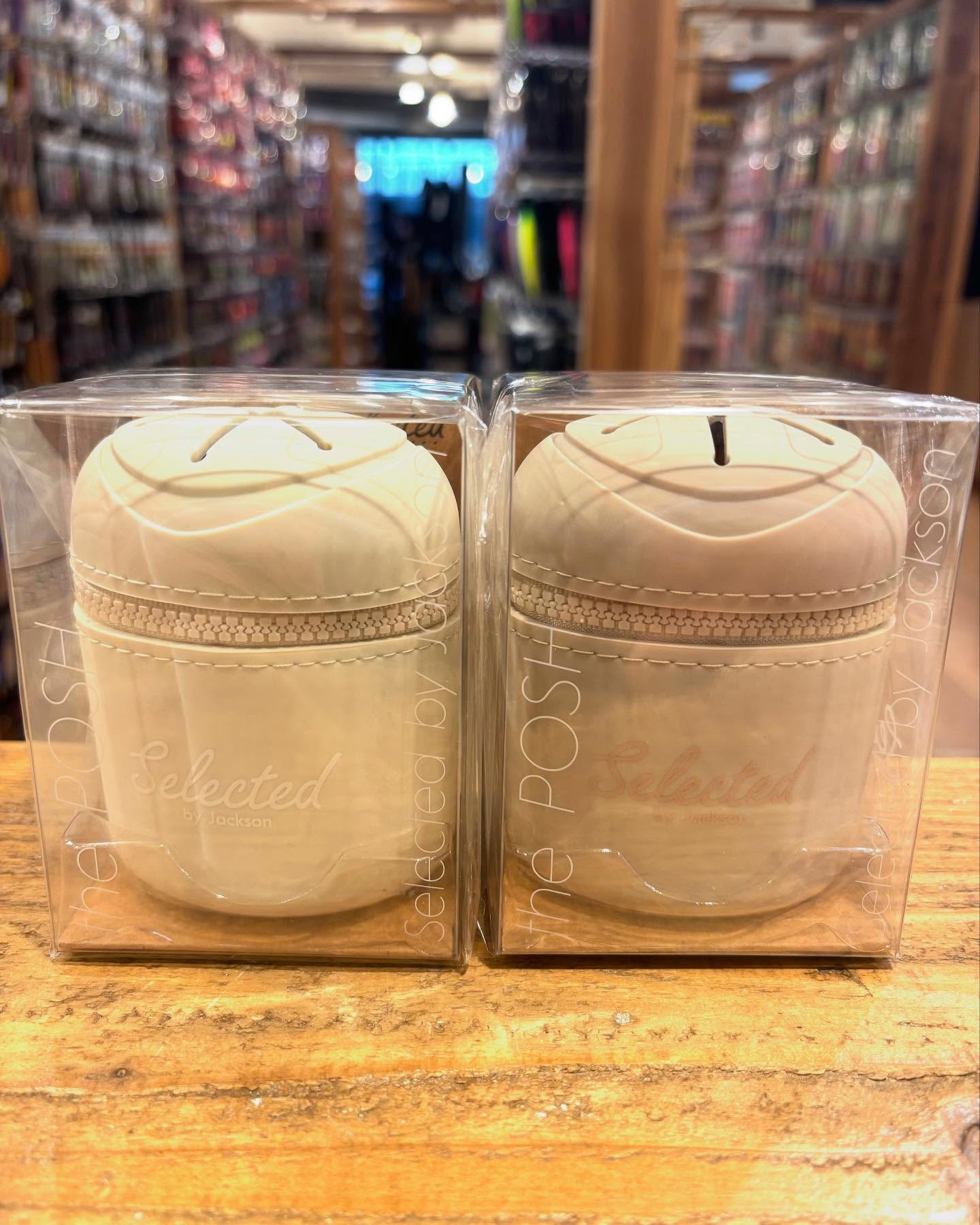 ジャクソンさんより、⭐️ポッシュ新色入荷！！🐟バーチホワイト🐟フェズグレージュどちらも美味しそうな色してます（？）